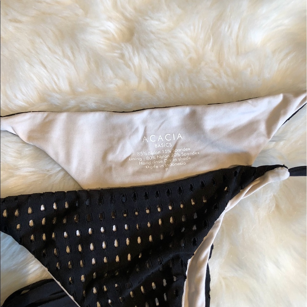 Black mesh print acacia bottoms